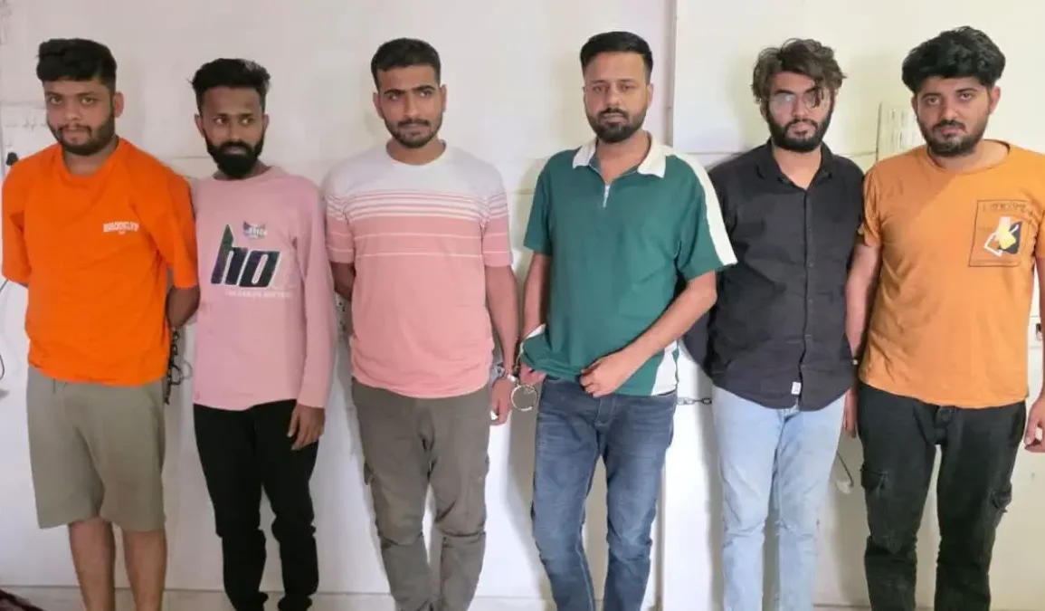 महादेव सट्टा ऐप की तरह नया ऑनलाइन सट्टा: छत्तीसगढ़ से दिल्ली तक के सटोरिए गिरफ्तार