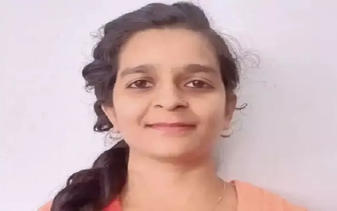 तहसीलदार की बेटी और केमिस्ट्री प्रोफेसर ने की, सुसाइड नोट में लिखा- "मम्मी-पापा सॉरी"