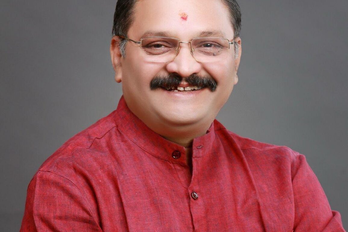 सांसद संतोष पांडेय का कांग्रेस पर हमला, बोले- शाह पर की गई बघेल की टिप्पणी शर्मनाक और संस्कारहीन