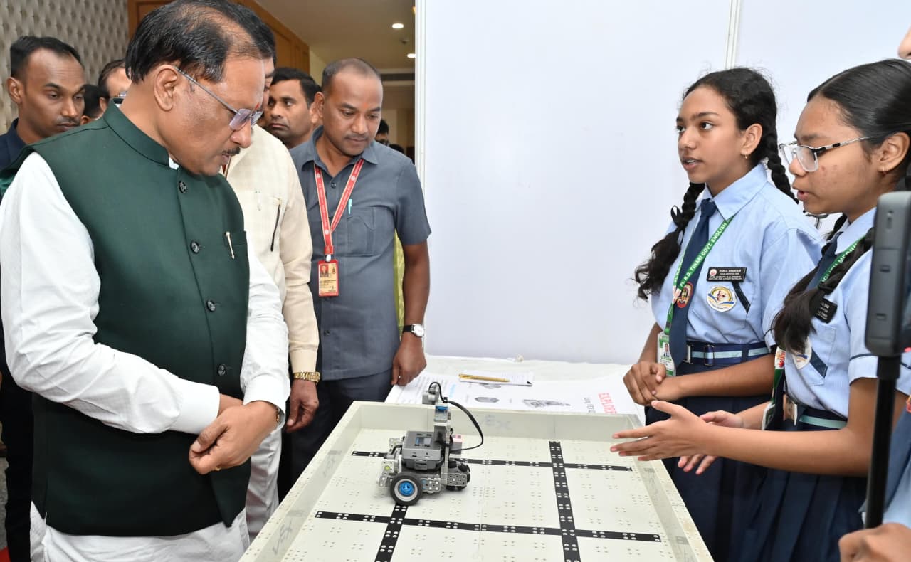 विश्व मानक दिवस पर मुख्यमंत्री ने दिलाई गुणवत्ता शपथ, कहा — हर क्षेत्र में पारदर्शिता, उपभोक्ता अधिकार और नवाचार 