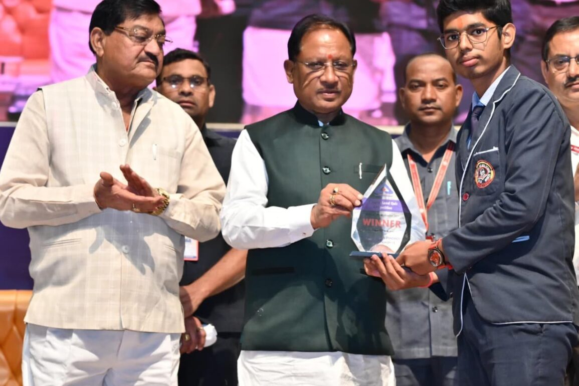 विश्व मानक दिवस के अवसर पर आयोजित मानक महोत्सव में शामिल हुए मुख्यमंत्री विष्णु देव साय, कहा — गुणवत्ता और मानक ही आत्मनिर्भर भारत की पहचान