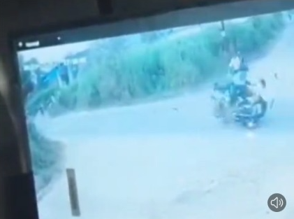 कवर्धा सड़क हादसा: दो तेज रफ्तार बाइक की आमने-सामने टक्कर, एक युवक की मौत, तीन गंभीर घायल