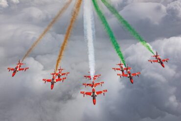 छत्तीसगढ़ के आसमान पर बिखरेगी तिरंगे की झटा : नया रायपुर में सूर्य किरण का रोमांचक एयर शो 5 नवंबर को; नौ फाईटर प्लेन आधे घंटे तक दिखाएंगे करतब