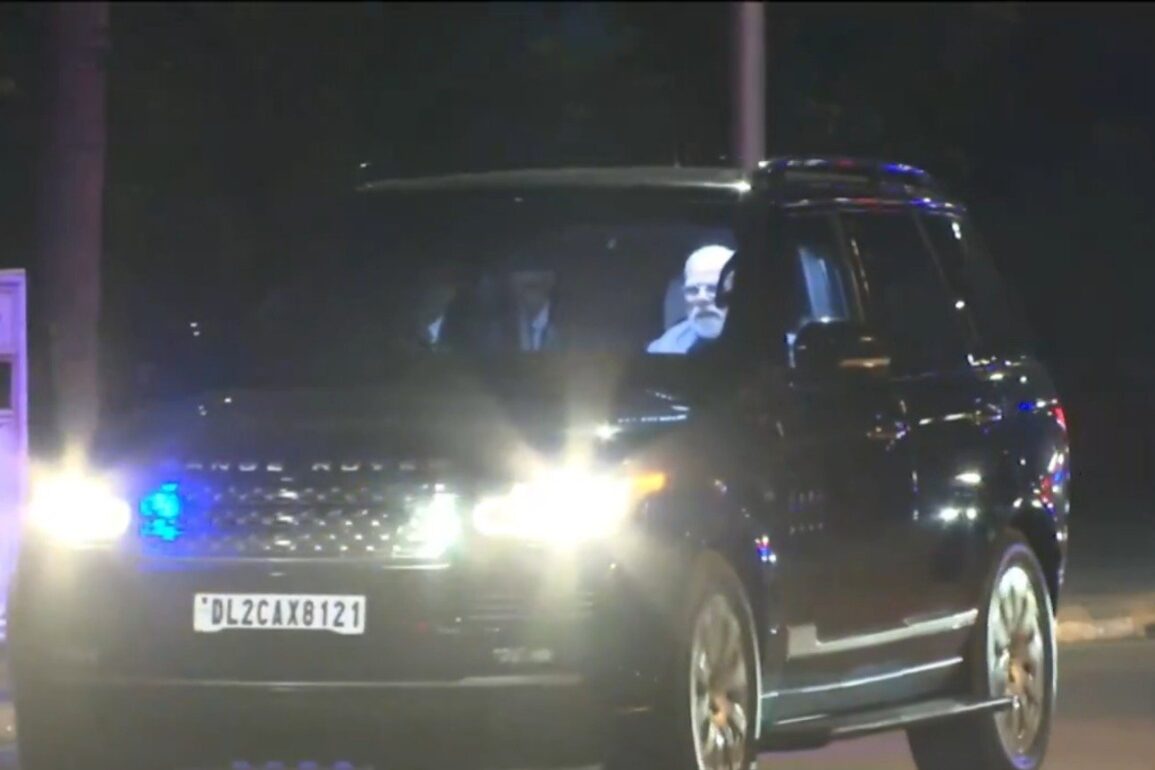 PM मोदी पहुंचे रायपुर: एयरपोर्ट पर राज्यपाल, अमित शाह, डॉ. रमन सिंह और सीएम साय ने किया स्वागत