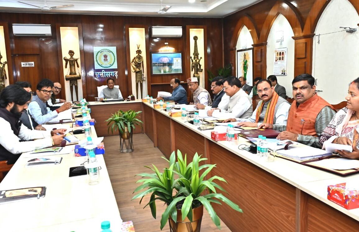 मुख्यमंत्री विष्णु देव साय की अध्यक्षता में कैबिनेट बैठक, आबकारी नीति से लेकर शिक्षा और स्टार्टअप तक हुए कई अहम फैसले