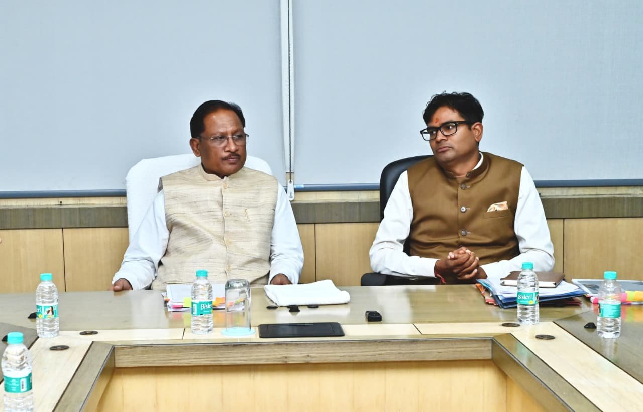 Better Implementation of Mining Projects: खनन परियोजनाओं के बेहतर क्रियान्वयन से मिलेगा विकास को गति: मुख्यमंत्री विष्णुदेव साय 3 1770210296 09401c62791f7cf941aa