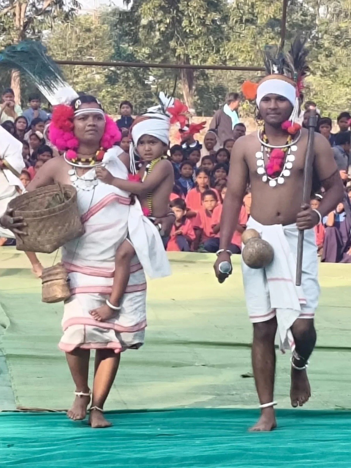 Bastar Pandum: आदिवासी संस्कृति का महाकुंभ बस्तर पण्डुम 2026 : बस्तर की माटी की खुशबू और समृद्ध जनजातीय संस्कृति विश्व पटल पर अपनी छाप छोड़ने को तैयार 3 WhatsApp Image 2026 02 04 at 5.27.54 PM