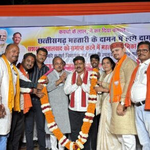 कवर्धा में उपमुख्यमंत्री विजय शर्मा का भव्य नागरिक अभिनंदन, नक्सलवाद समाप्ति को बताया ऐतिहासिक उपलब्धि