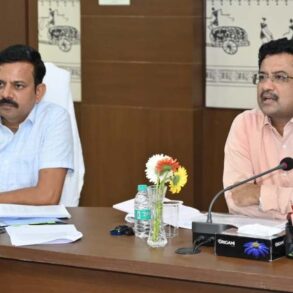 नए वित्तीय वर्ष की योजना एवं व्यय प्रस्ताव समीक्षा बैठक